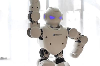 能歌善舞又好玩 優(yōu)必選Alpha 1P智能機(jī)器人深度試玩體驗(yàn)